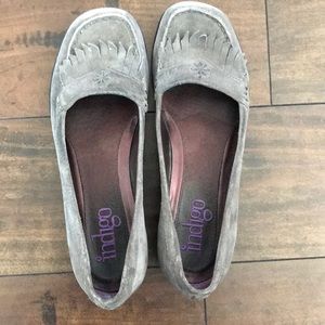 Clark’s gray mules